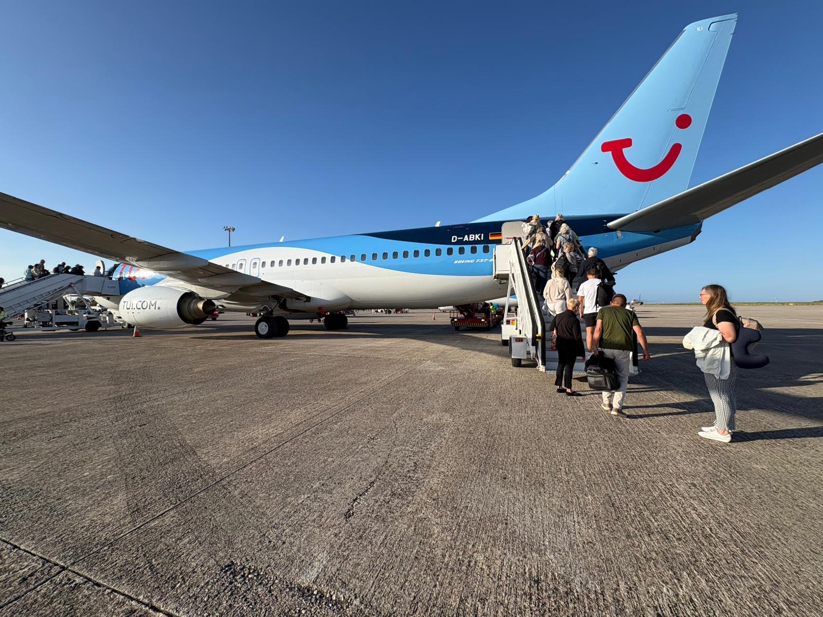 Flugzeug bei der Menorca-Reise